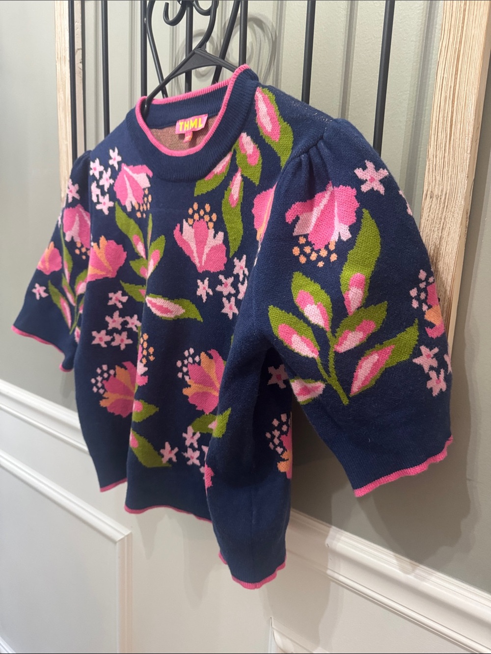 THML Navy Sweater with Pink Floral Puff Sleeves L Floral - Picture 8 of 9